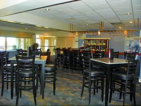 The 320 Pub — recently renovated bar and lounge at Bellevue Golf Club